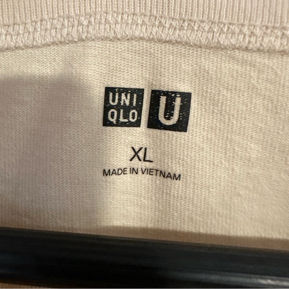 Uniqlo Tee - Picture 3 of 3
